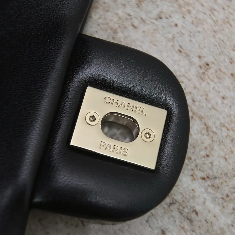 25p Wristband Handle Black High Quality Bags - Image 8