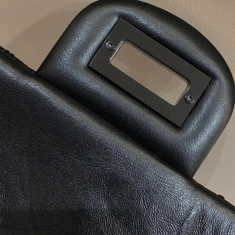 Large 28cm CM 3 High Quality Bags - Image 5