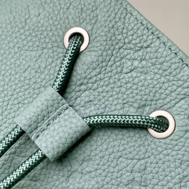 M13863 38x44x12.5cm High Quality Bags - Image 5