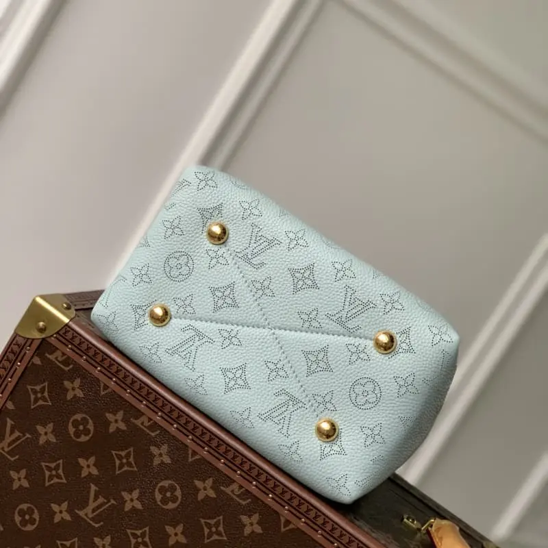 M46840 25x19x11.5cm High Quality Bags - Image 4