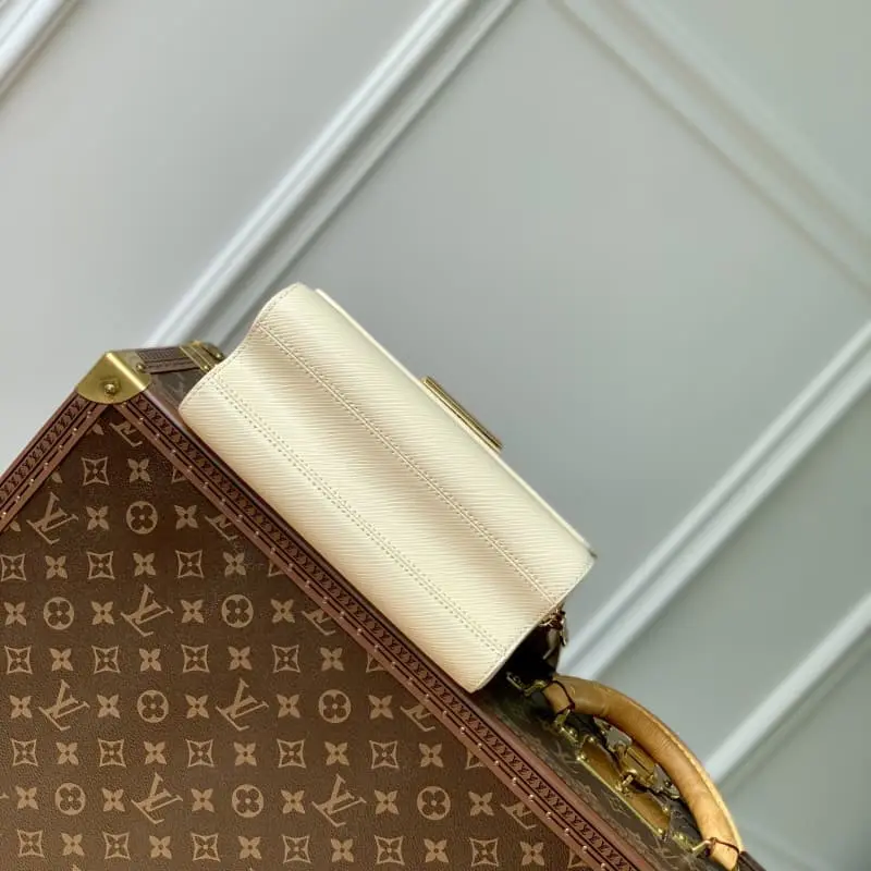 M24765 Black 23x17x9.5cm High Quality Bags - Image 4