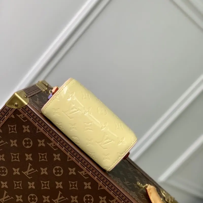 M83000 blue 16x10x7.5cm High Quality Bags - Image 4