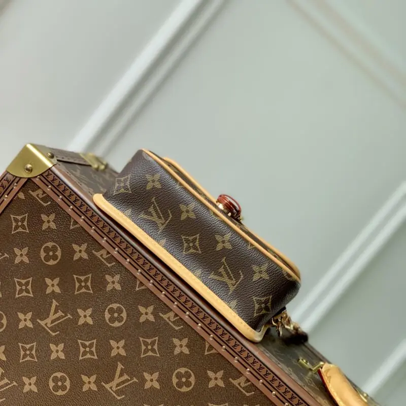 M83566 Presbyopia 19x10.5x6cm High Quality Bags - Image 4