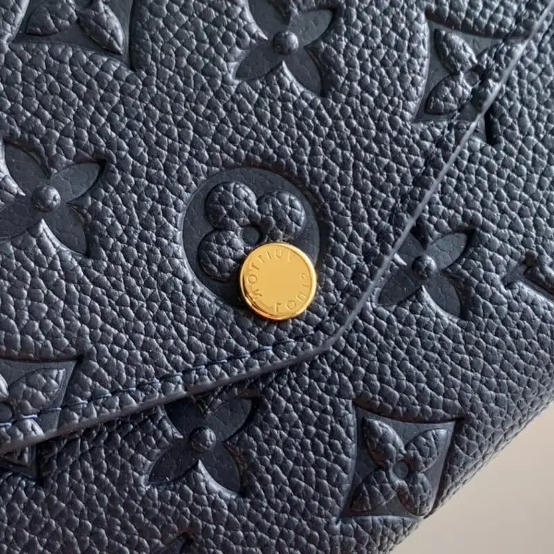 M81049New Blue 19.5x10.5x2.5cm High Quality Bags - Image 4