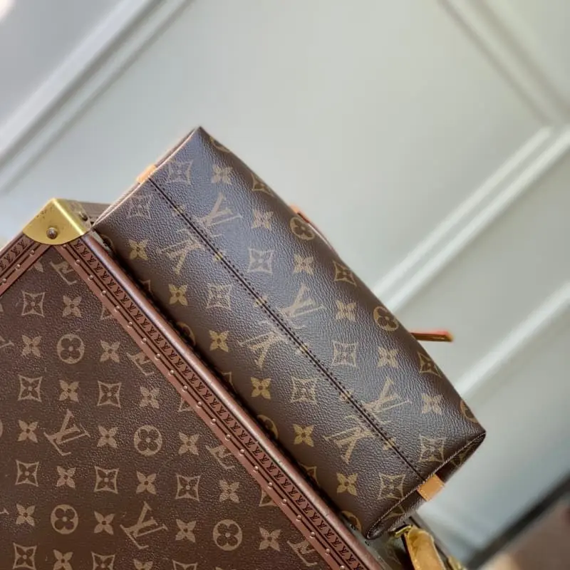 M13014 17x10x26cm High Quality Bags - Image 4