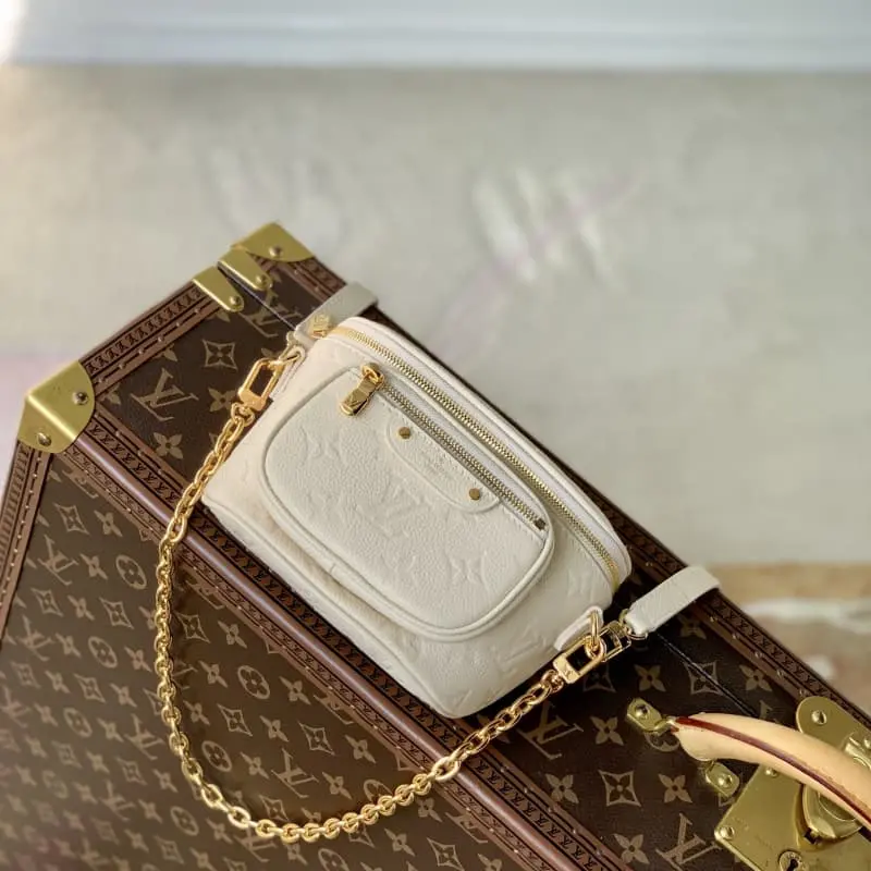 M82208 Beige embossed 17x12x9.5cm High Quality Bags - Image 4