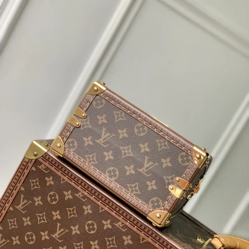 M11154 15x13x21cm High Quality Bags - Image 4