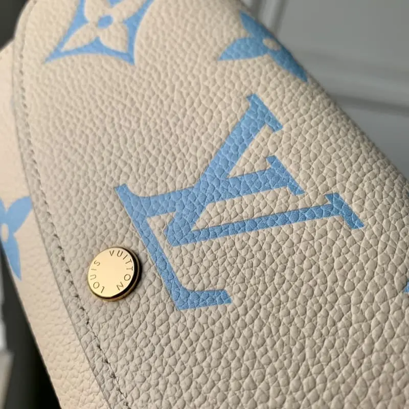 M82341 19x10x2cm High Quality Bags - Image 4