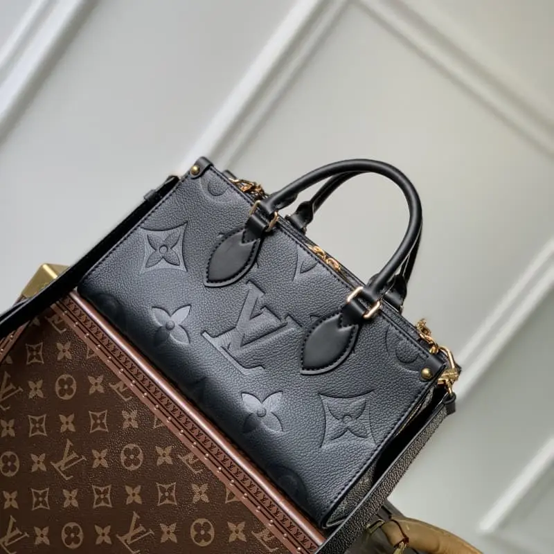 M23640 25x13x10cm High Quality Bags - Image 4