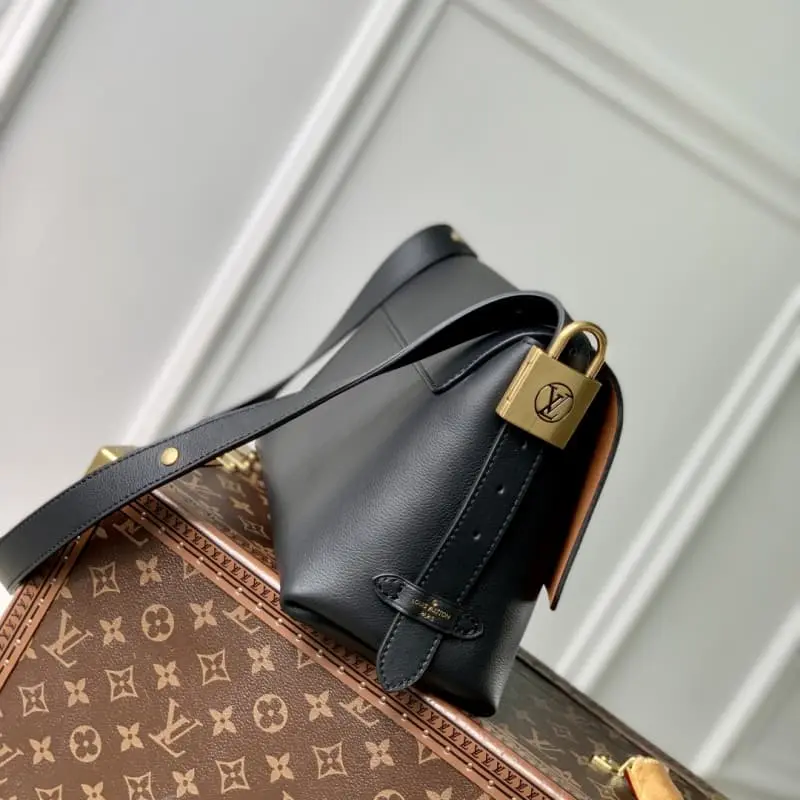 M13148 30x18x12cm High Quality Bags - Image 4