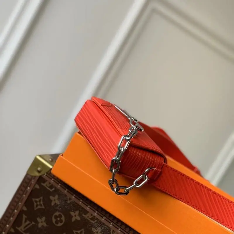 M23837 S2 13x8x4.5cm High Quality Bags - Image 4