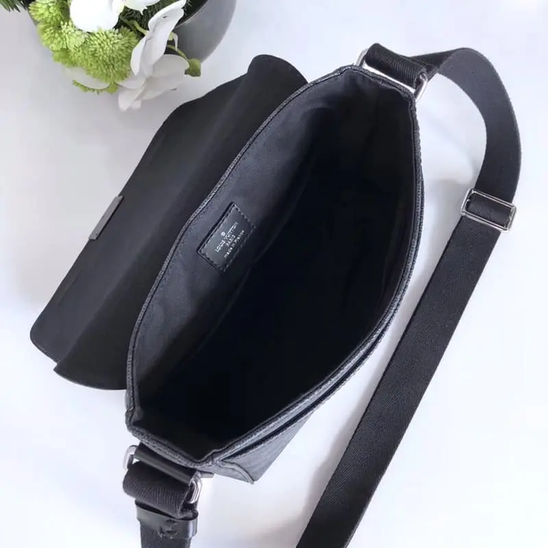 N41260 27x23x8cm High Quality Bags - Image 4