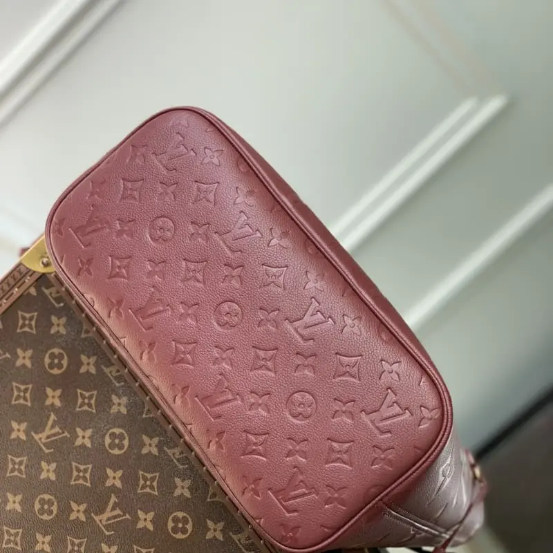 M45685 Burgundy 31x28x14cm High Quality Bags - Image 4