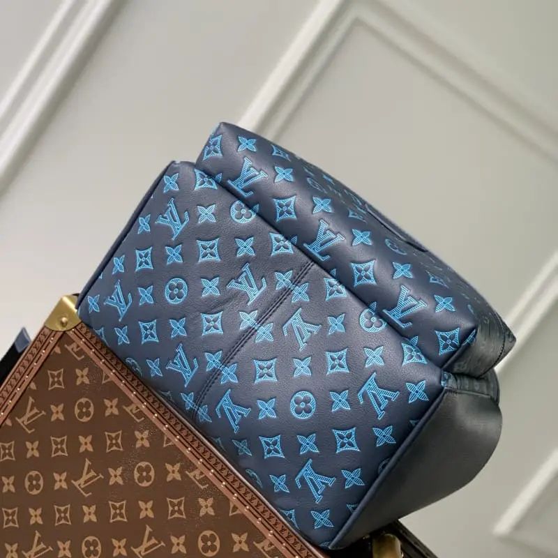 M46557 Embossed Full Piran 29x38x20cm High Quality Bags - Image 4