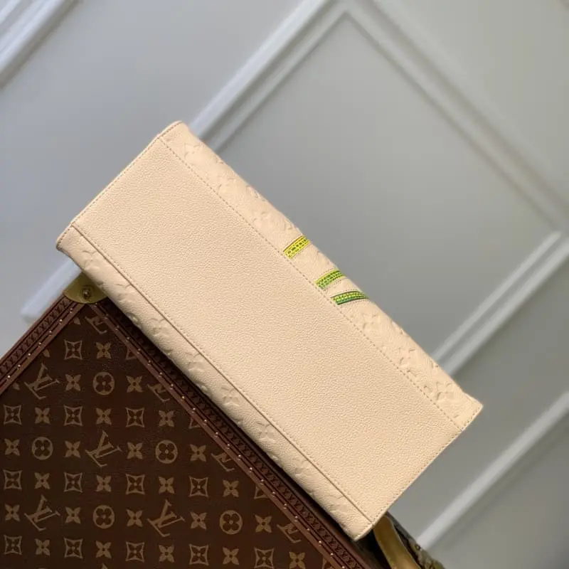 M46416 White flowers 35x27x14cm High Quality Bags - Image 4