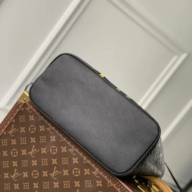 M21733 Black Flowers 31x28x14cm High Quality Bags - Image 4