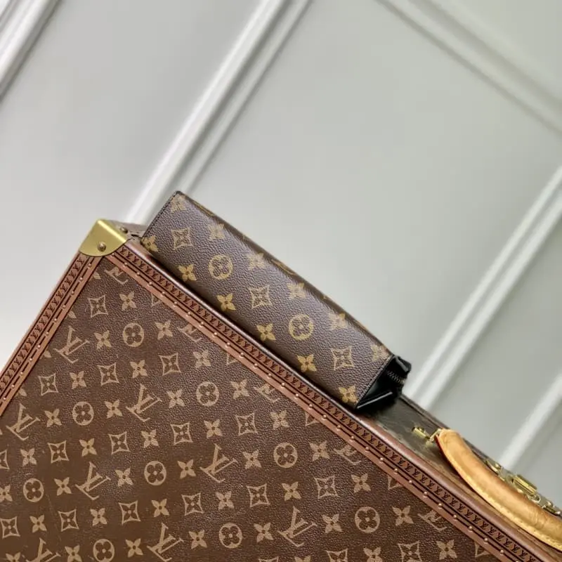 M81124 Presbyopia 18.5x11x6.5cm High Quality Bags - Image 4