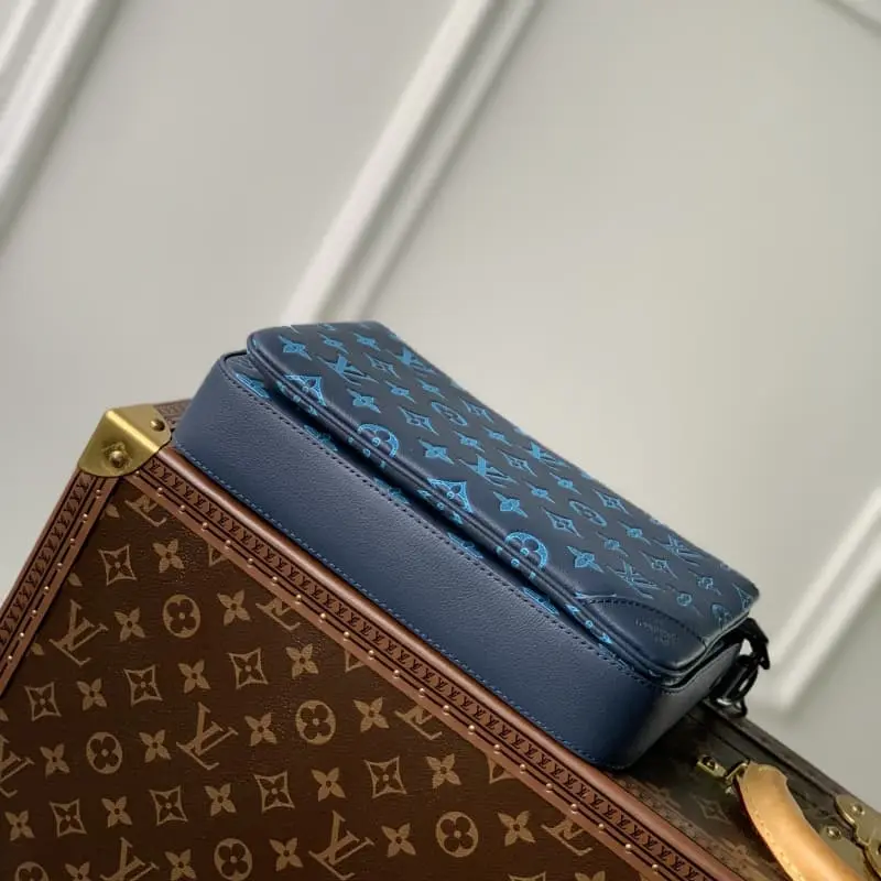 M46604 Blue 25x18.5x7cm High Quality Bags - Image 4