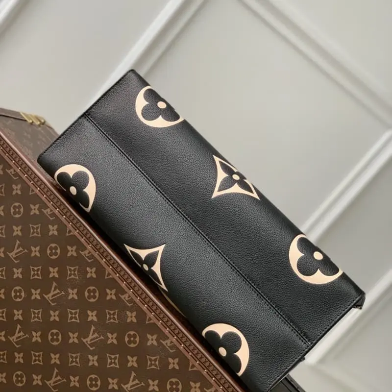 M45945 41x34x19cm High Quality Bags - Image 4