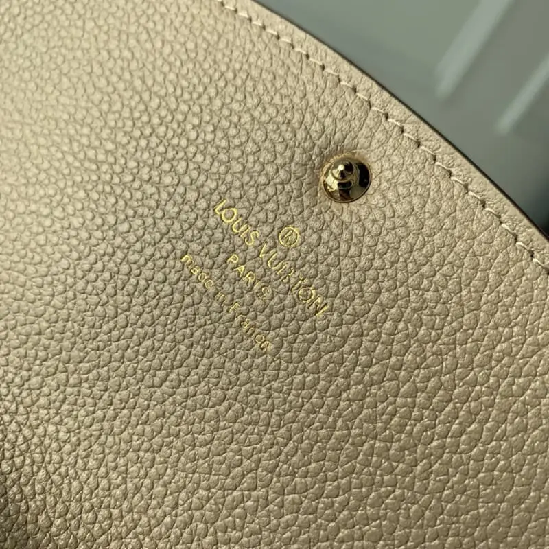 M82341 19x10x2cm High Quality Bags - Image 4