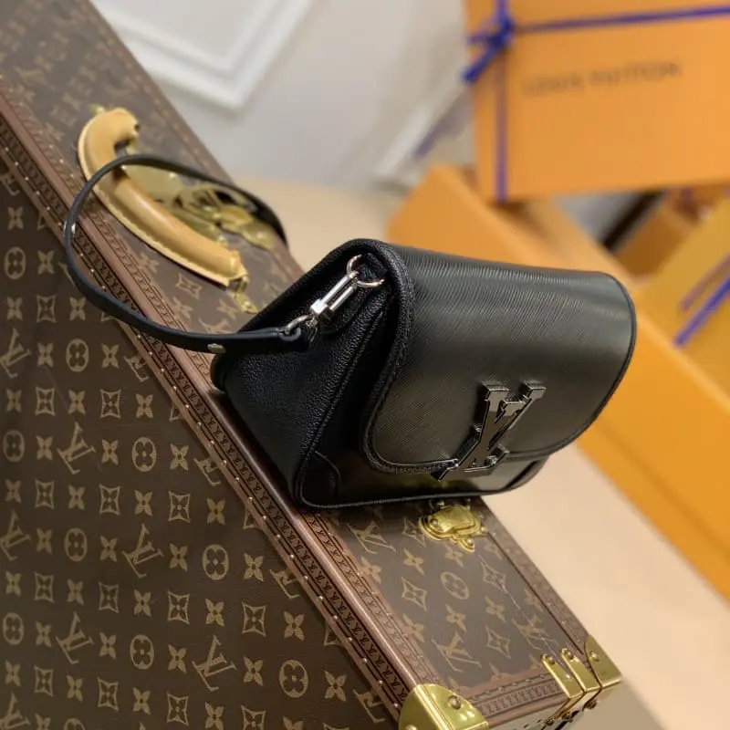 M59386 24.5x15.5x9cm High Quality Bags - Image 3