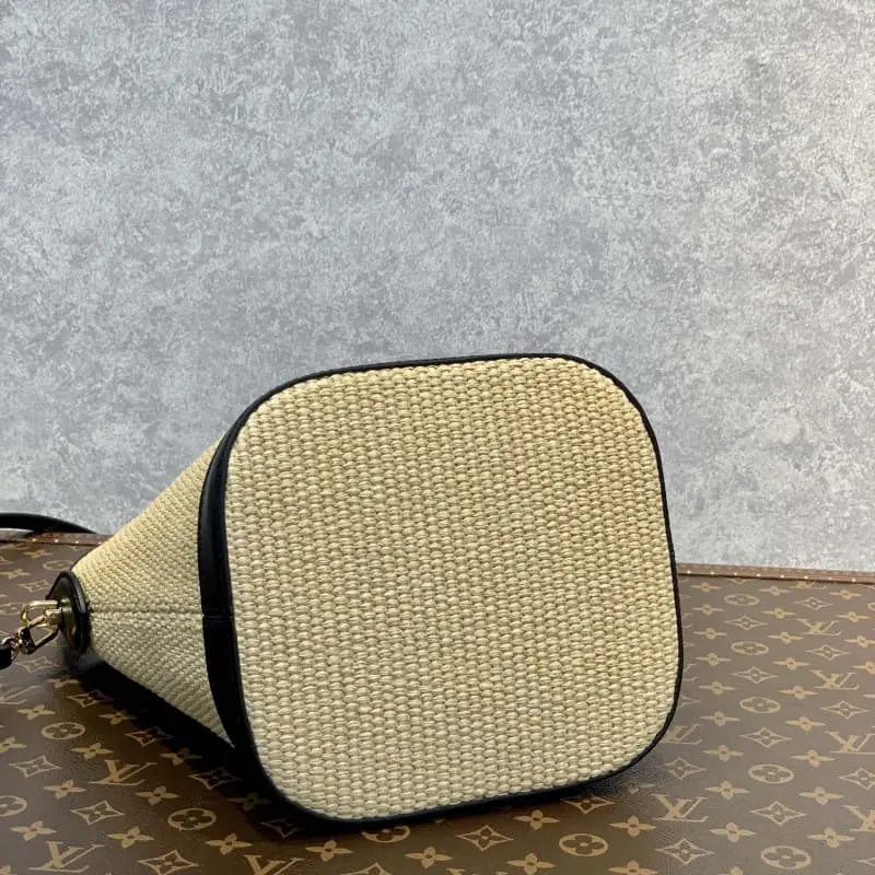 M59962 S1 20x19x24cm High Quality Bags - Image 4