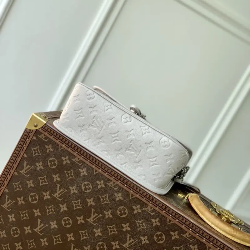 M14214 Taro Purple 15x9x24cm High Quality Bags - Image 4