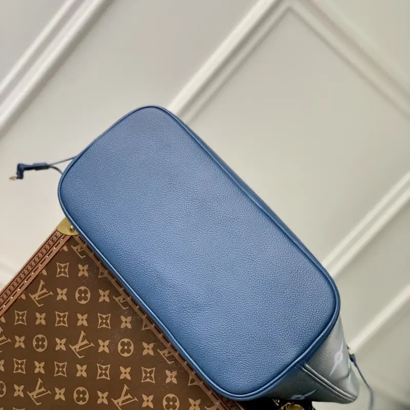 M46514 blue silk screen 31x28x14cm High Quality Bags - Image 4