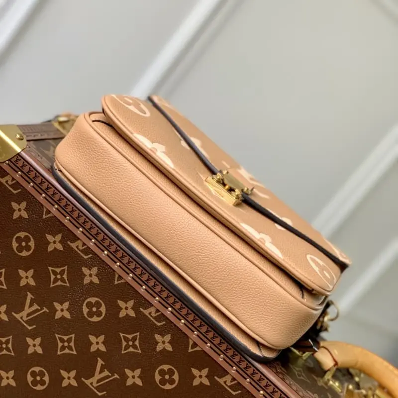 M45773 25x19x7cm High Quality Bags - Image 4