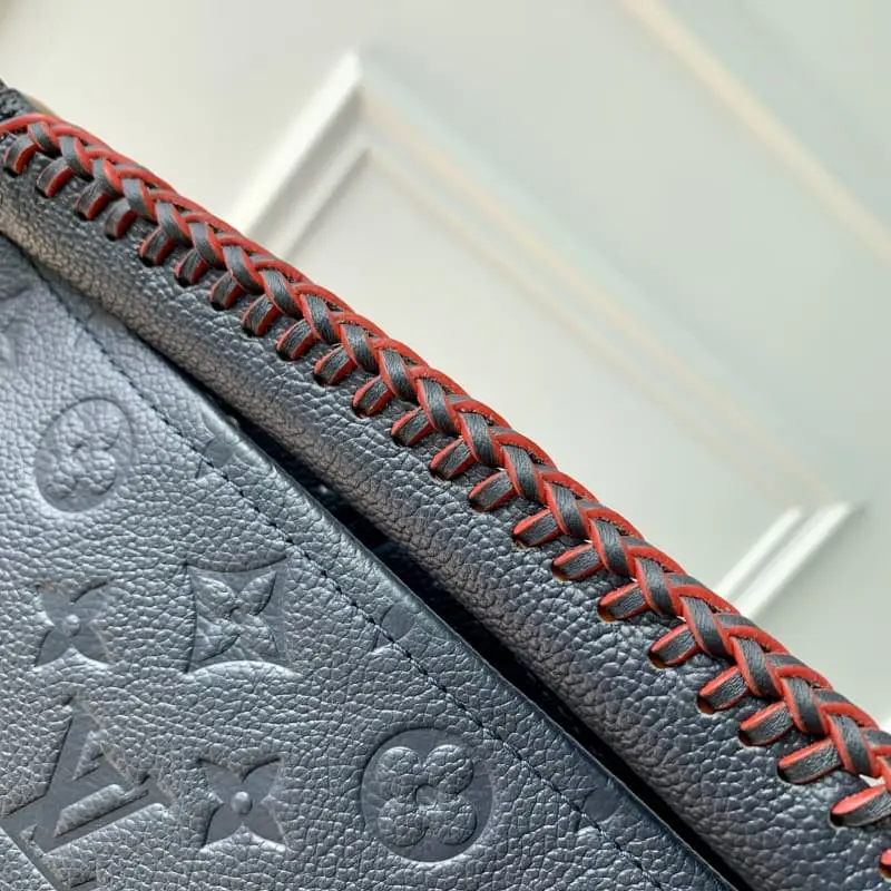 M41066 Red lining 47x32x22cm High Quality Bags - Image 4