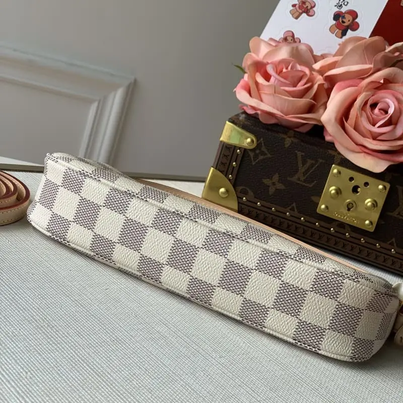 N41207 White 21x13x3cm High Quality Bags - Image 3