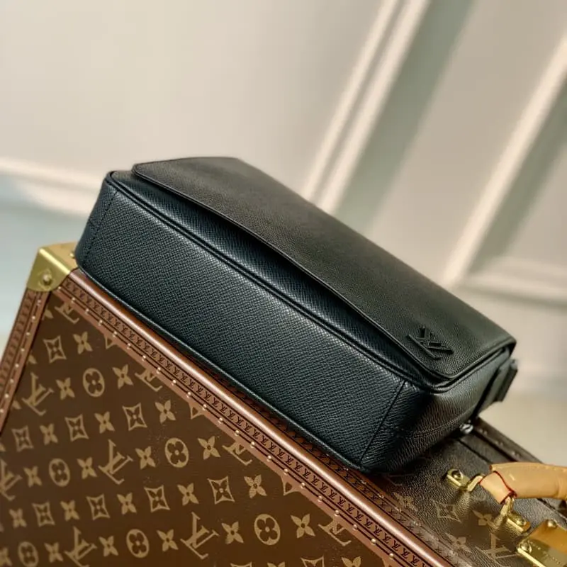 M30850 S1 26x20x7cm High Quality Bags - Image 4