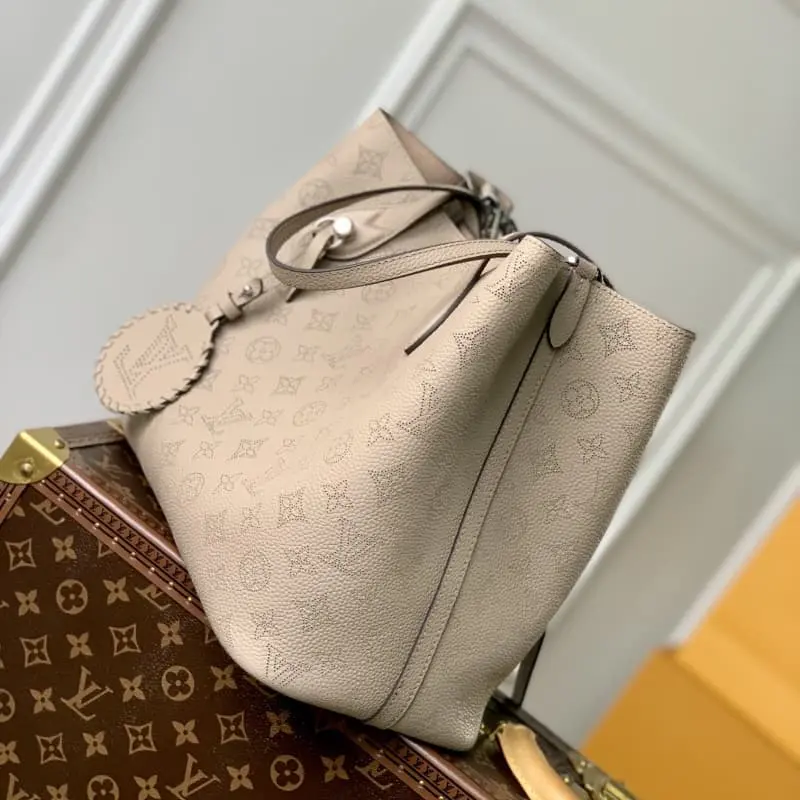 M21850 S2 30x27x16cm High Quality Bags - Image 4