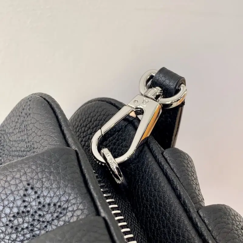 M80093 23x12.5x5cm High Quality Bags - Image 3