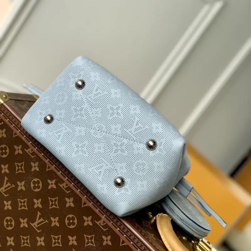 M21582 19x22x14cm High Quality Bags - Image 4