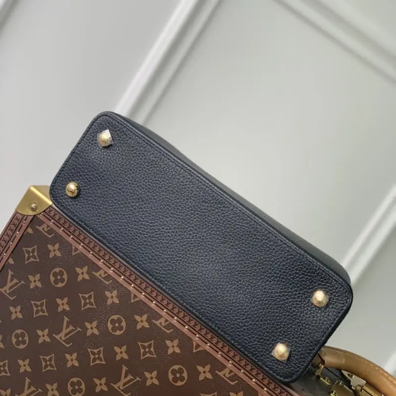 M59882 31x21x11cm High Quality Bags - Image 4