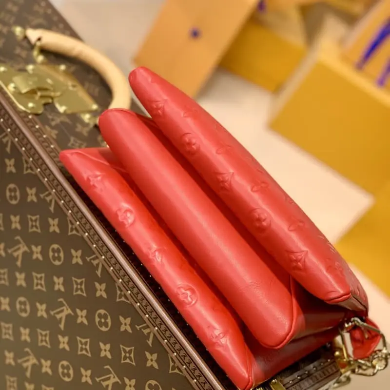 M57792 26x20x12cm High Quality Bags - Image 3