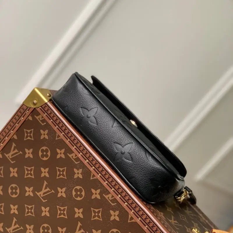 M82210 Black 23.5x12x4.3cm High Quality Bags - Image 4