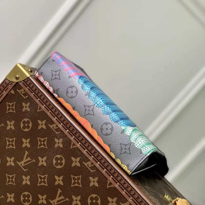 M81972 22x14.5x4.5cm High Quality Bags - Image 4