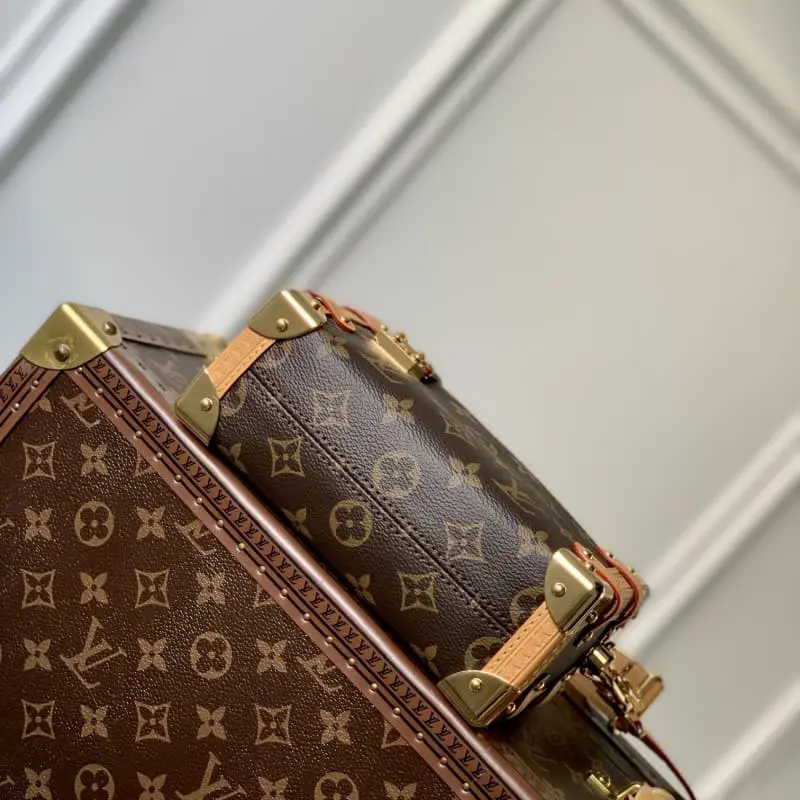 M46815 18x12.5x8cm High Quality Bags - Image 4