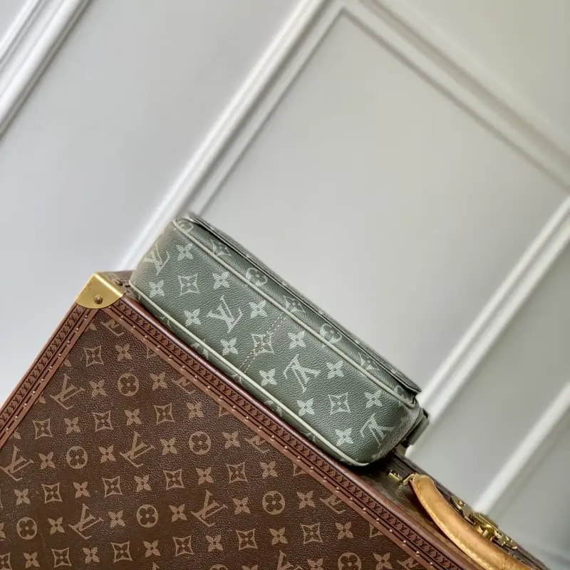 M11593 20x7x26cm High Quality Bags - Image 4