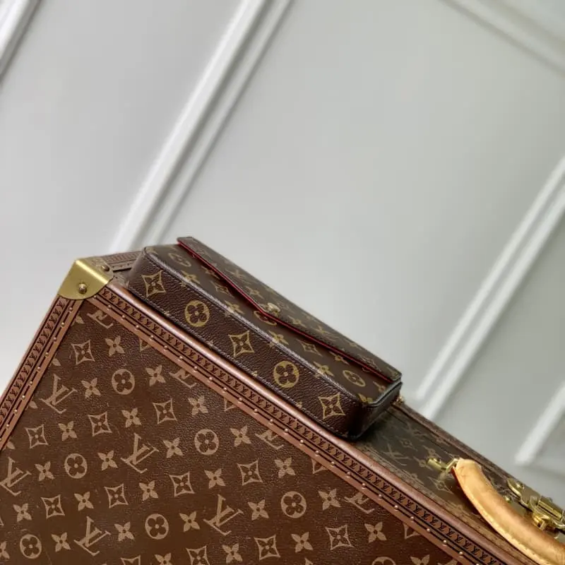 M81896 12x3x21cm High Quality Bags - Image 4