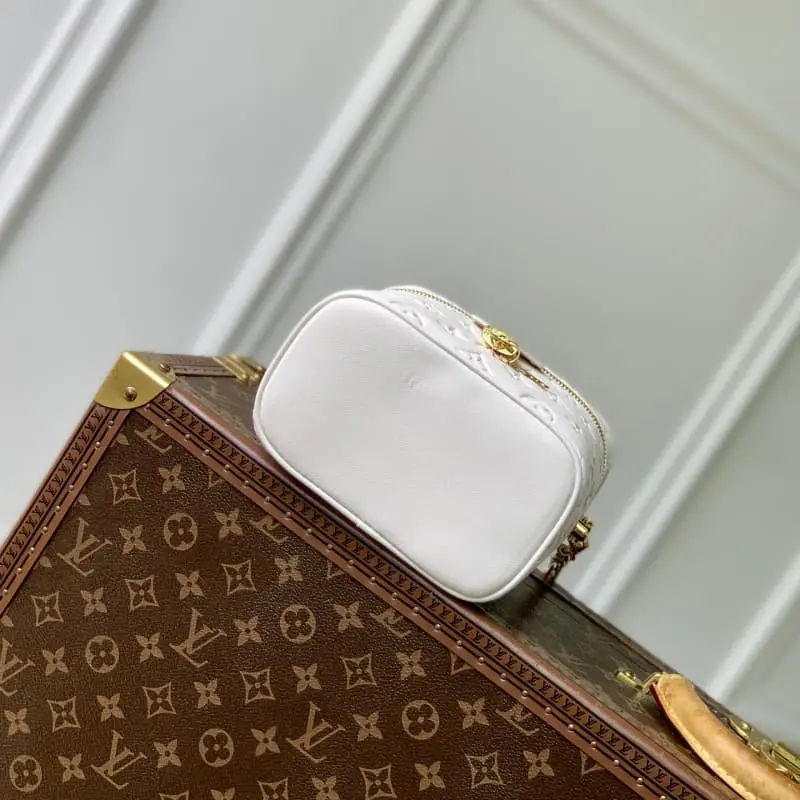 M25219 19x13x11cm High Quality Bags - Image 4