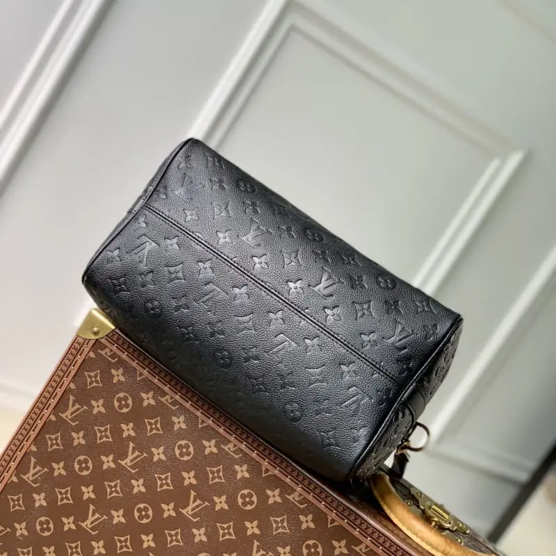 M47186 30x21x7cm High Quality Bags - Image 4