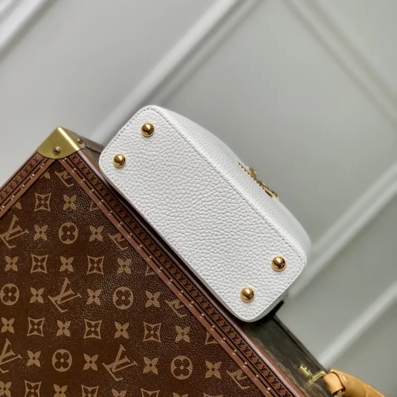 M24673 HH101 1 White 21x14x8cm High Quality Bags - Image 5