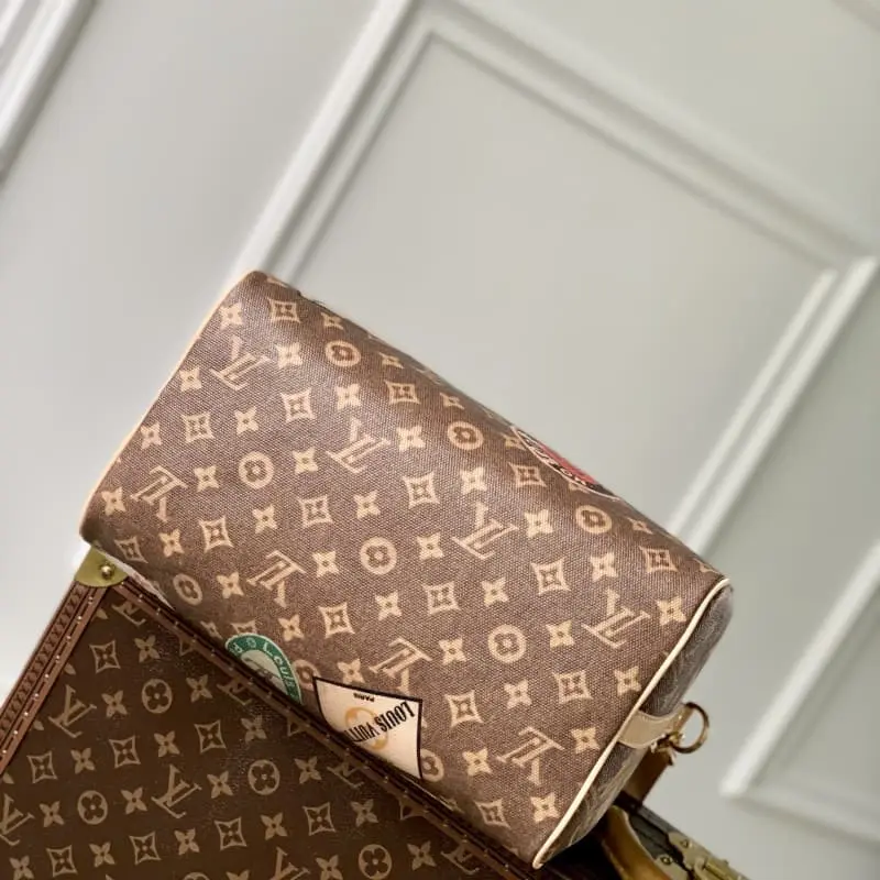 M47087 30x21x17cm High Quality Bags - Image 4