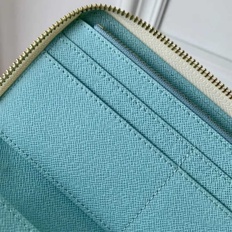 N40675 Green 10x20x2cm High Quality Bags - Image 4