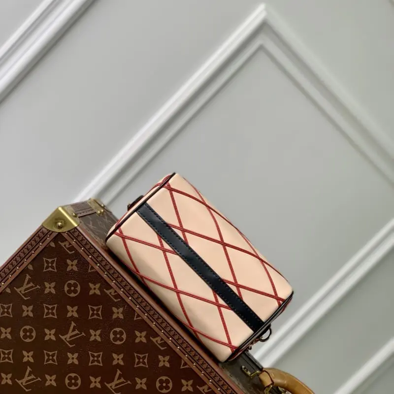 M24261 Beige 20.5x13.5x12cm High Quality Bags - Image 4