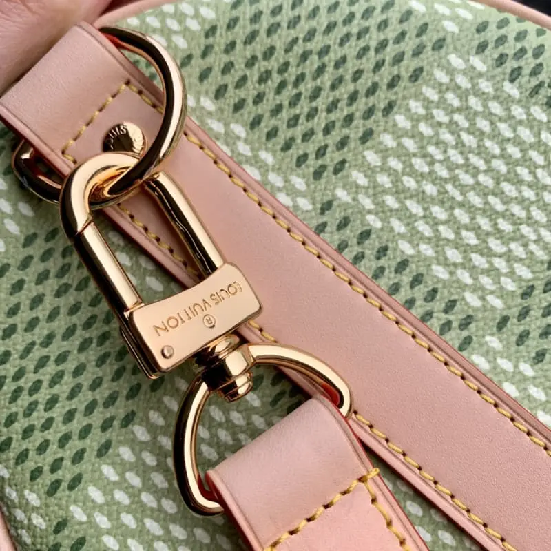 N40671 34x21x16cm High Quality Bags - Image 4