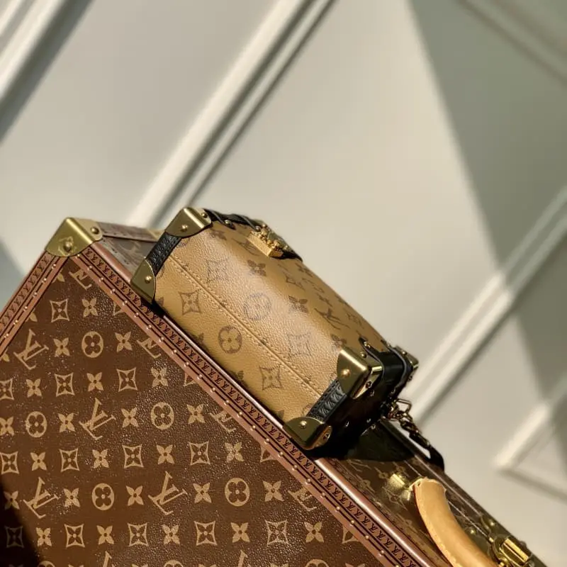 M46815 Yellow Flower 18x12.5x8cm High Quality Bags - Image 4